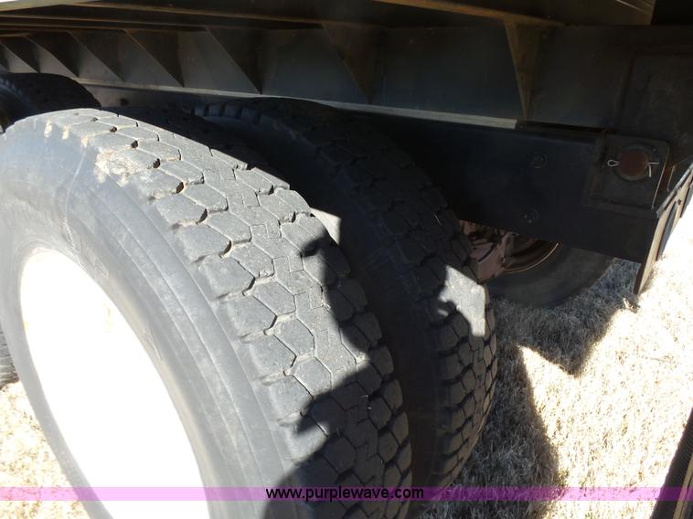 image for item L6213 1982 Mack grain truck