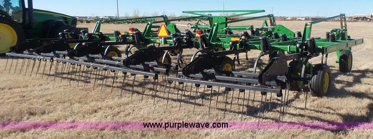 image for item L6215 John Deere 2410 chisel plow