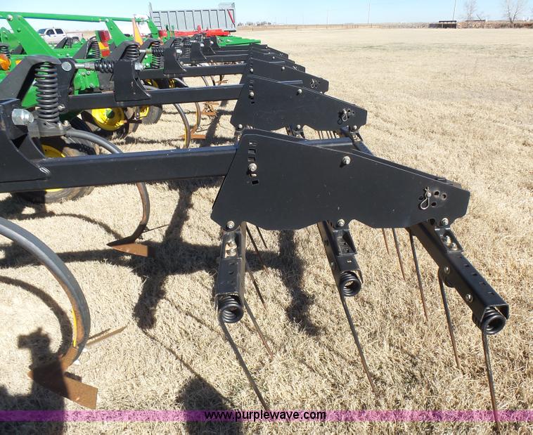 image for item L6215 John Deere 2410 chisel plow