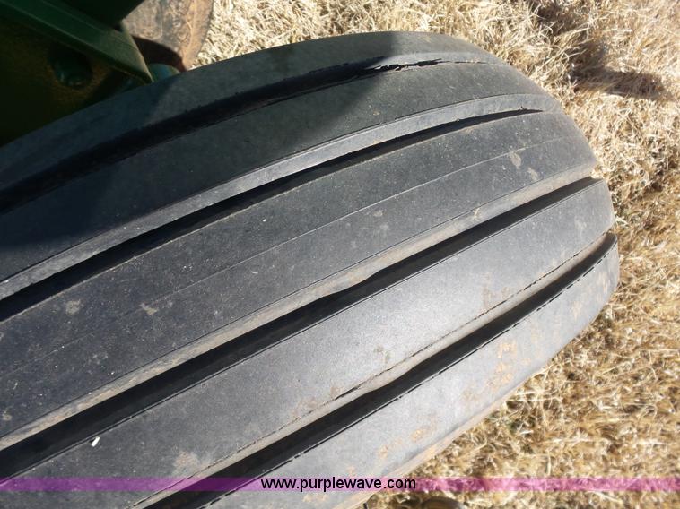 image for item L6215 John Deere 2410 chisel plow