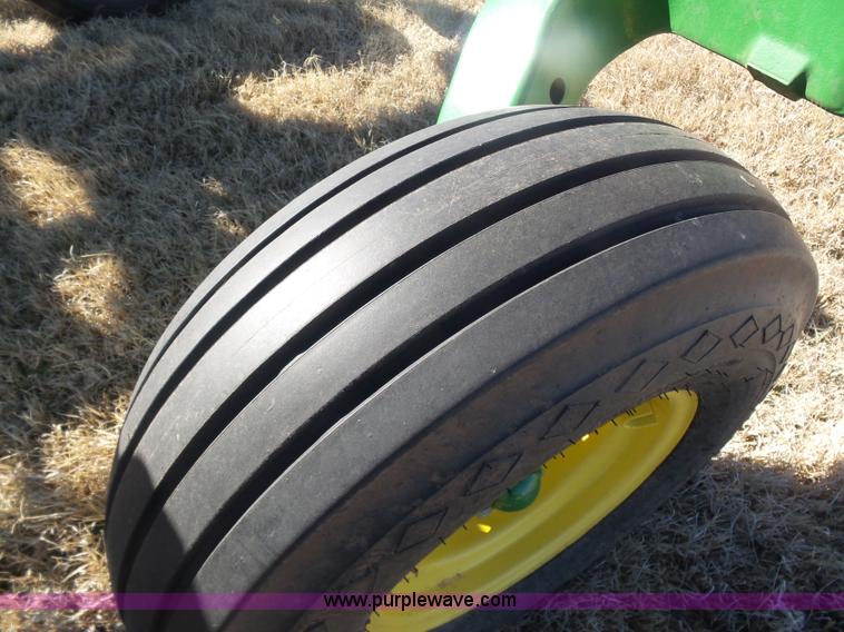 image for item L6215 John Deere 2410 chisel plow