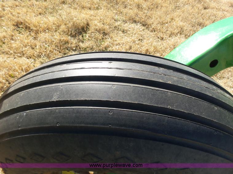 image for item L6215 John Deere 2410 chisel plow