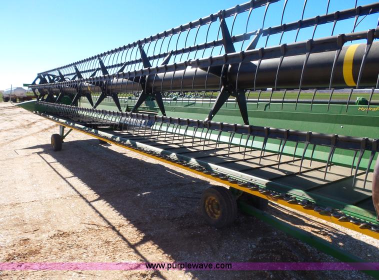 image for item L6220 2010 John Deere 635D draper head