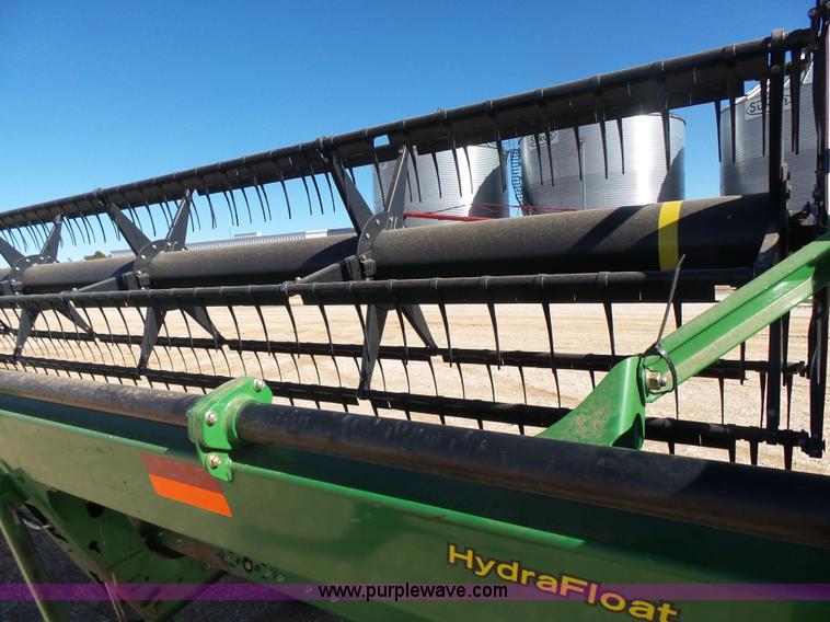 image for item L6220 2010 John Deere 635D draper head