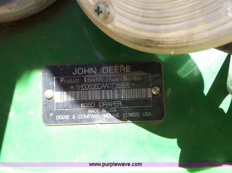 image for item L6220 2010 John Deere 635D draper head