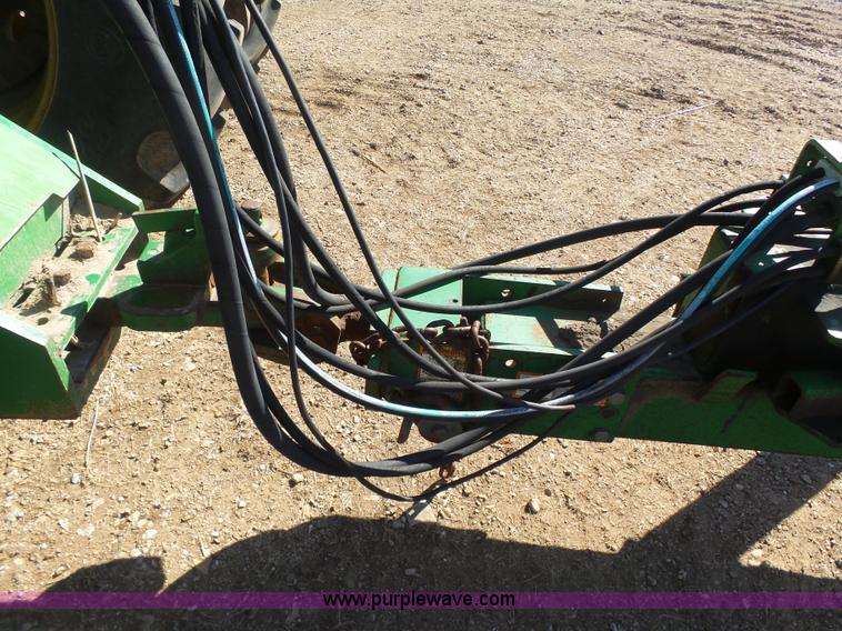 image for item L6236 John Deere 1780 Conservation 16/31 split-row planter
