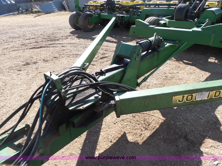 image for item L6236 John Deere 1780 Conservation 16/31 split-row planter