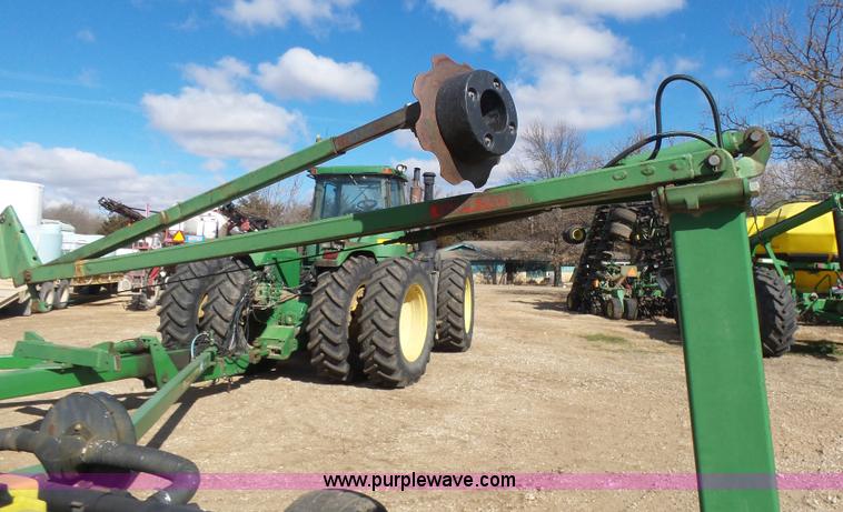 image for item L6236 John Deere 1780 Conservation 16/31 split-row planter