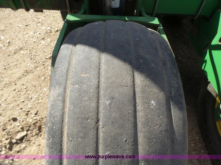 image for item L6236 John Deere 1780 Conservation 16/31 split-row planter