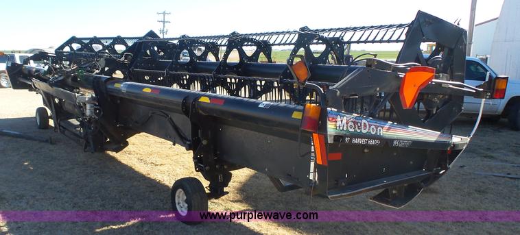image for item L6243 2004 MacDon 973 Harvest draper head