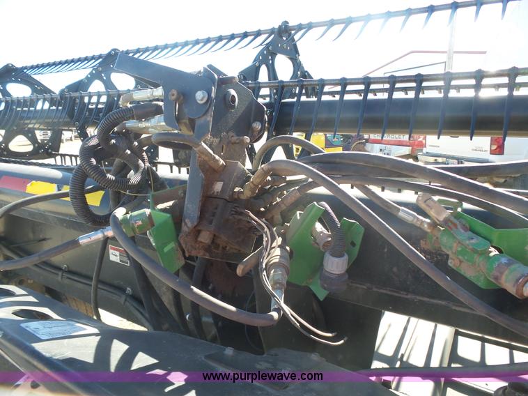 image for item L6243 2004 MacDon 973 Harvest draper head