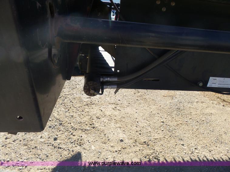 image for item L6243 2004 MacDon 973 Harvest draper head