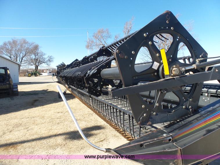 image for item L6243 2004 MacDon 973 Harvest draper head