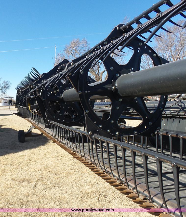 image for item L6243 2004 MacDon 973 Harvest draper head