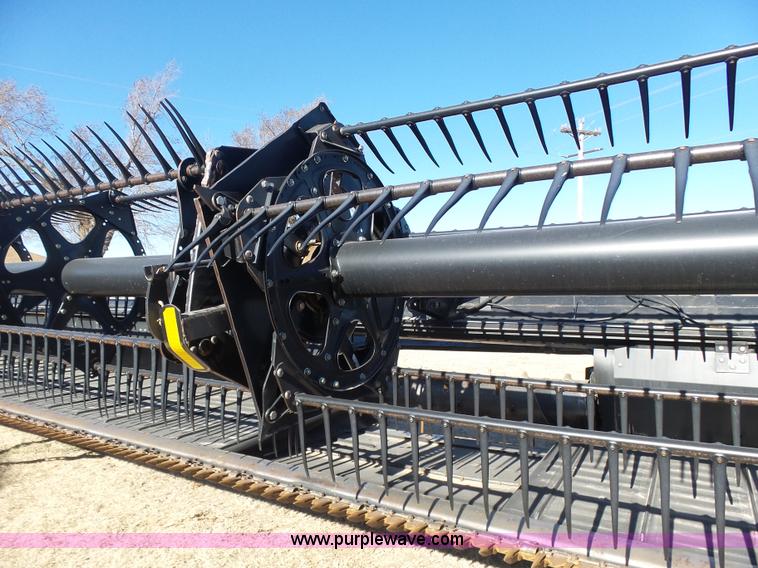 image for item L6243 2004 MacDon 973 Harvest draper head