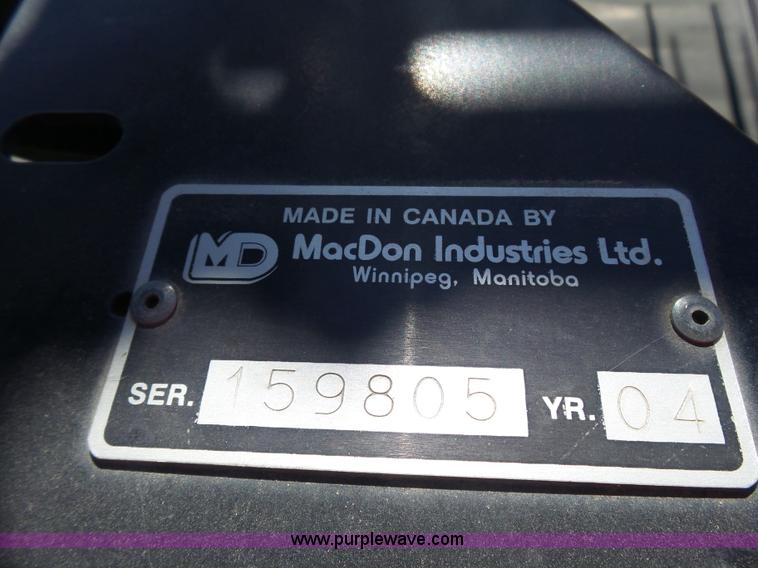 image for item L6243 2004 MacDon 973 Harvest draper head