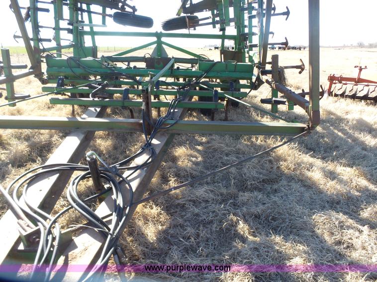 image for item L6244 John Deere 1060 field cultivator