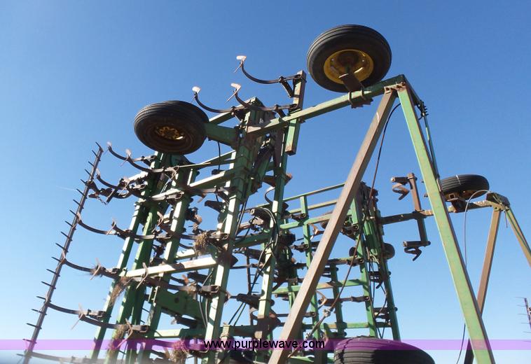 image for item L6244 John Deere 1060 field cultivator