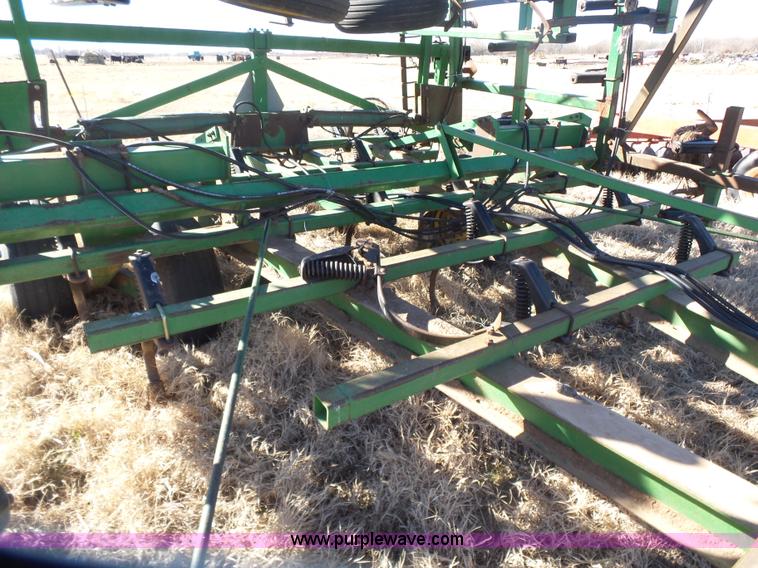 image for item L6244 John Deere 1060 field cultivator