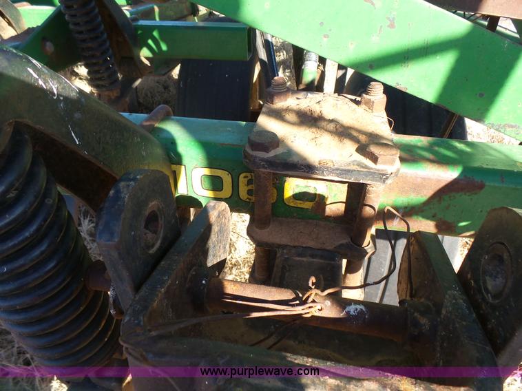 image for item L6244 John Deere 1060 field cultivator