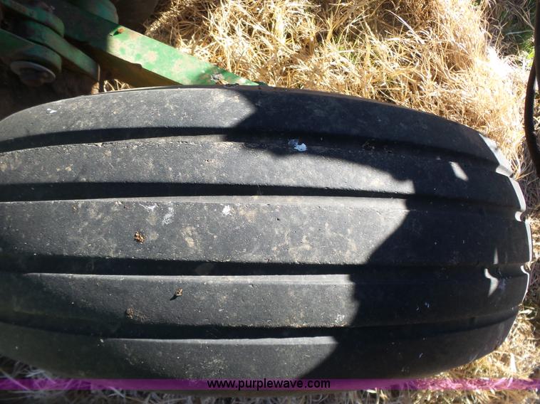 image for item L6244 John Deere 1060 field cultivator