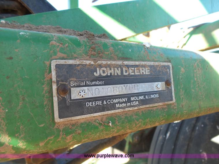 image for item L6244 John Deere 1060 field cultivator