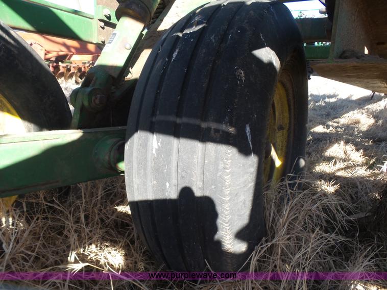 image for item L6244 John Deere 1060 field cultivator