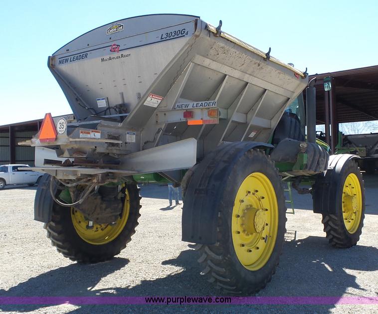 image for item L6253 2004 John Deere 4920 self-propelled applicator