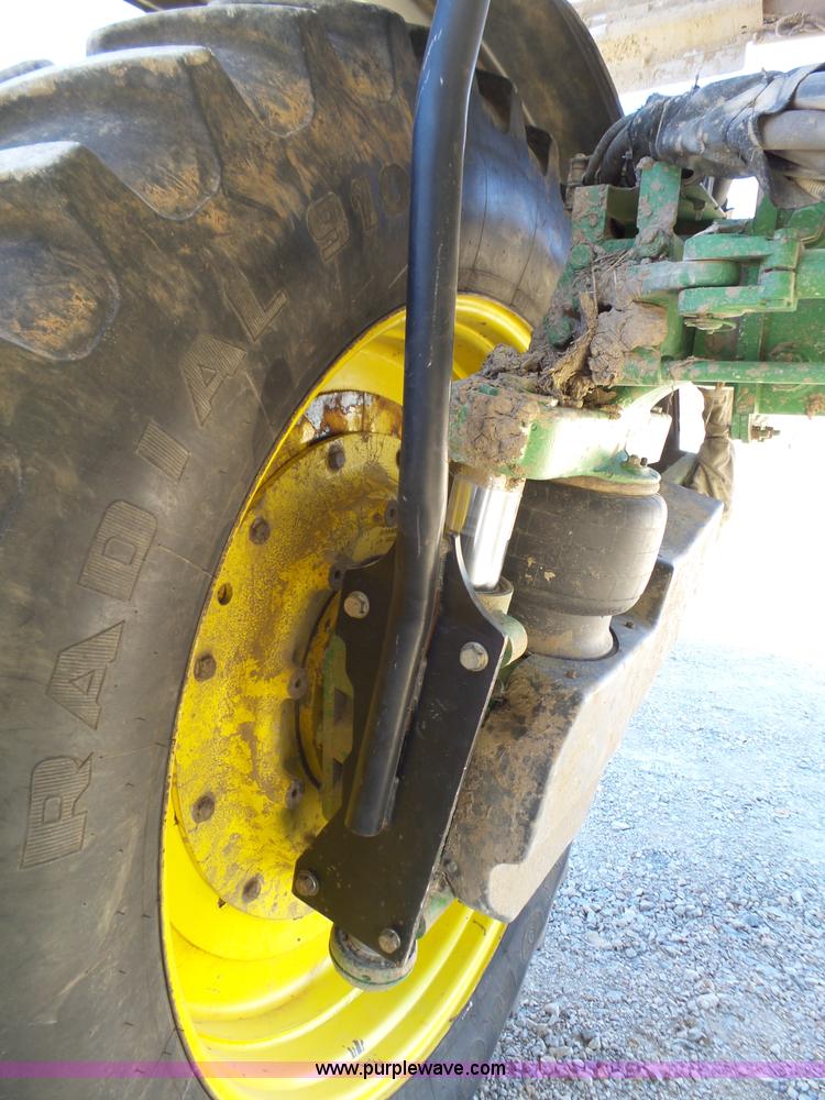 image for item L6253 2004 John Deere 4920 self-propelled applicator