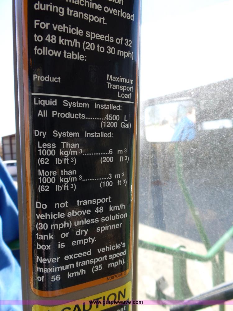 image for item L6253 2004 John Deere 4920 self-propelled applicator