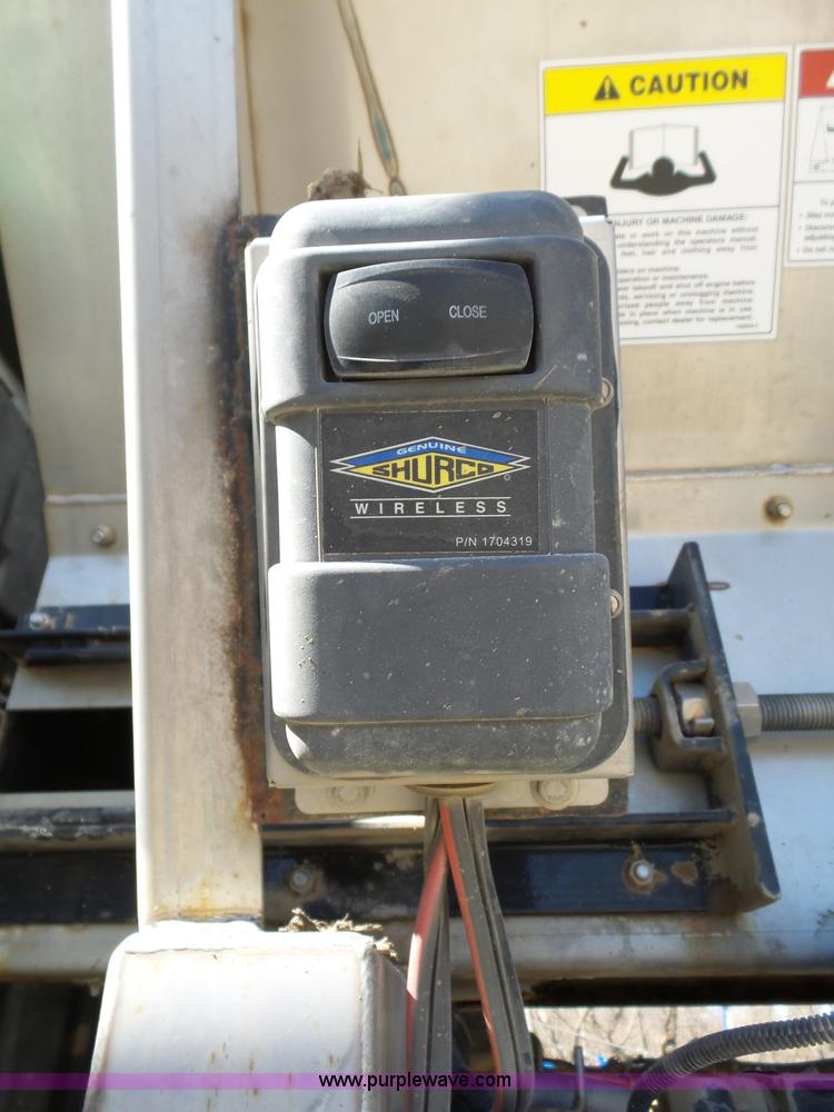 image for item L6253 2004 John Deere 4920 self-propelled applicator