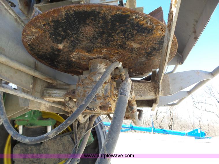 image for item L6253 2004 John Deere 4920 self-propelled applicator