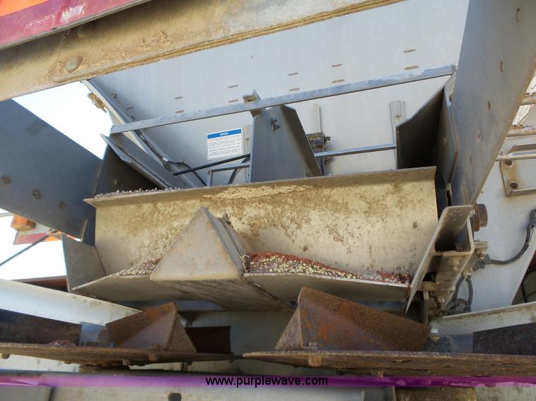 image for item L6253 2004 John Deere 4920 self-propelled applicator