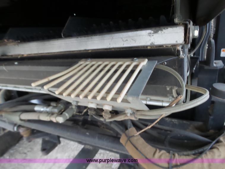 image for item L6269 1997 Gleaner R52 RWA combine