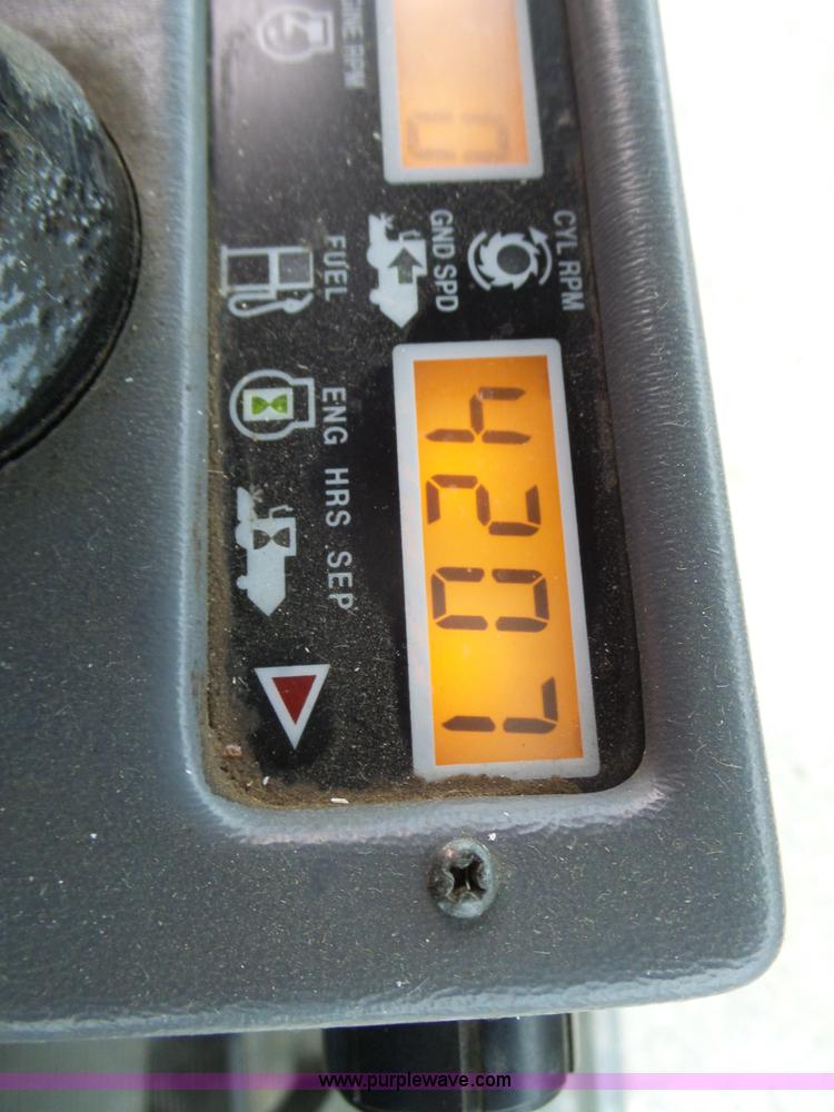 image for item L6269 1997 Gleaner R52 RWA combine