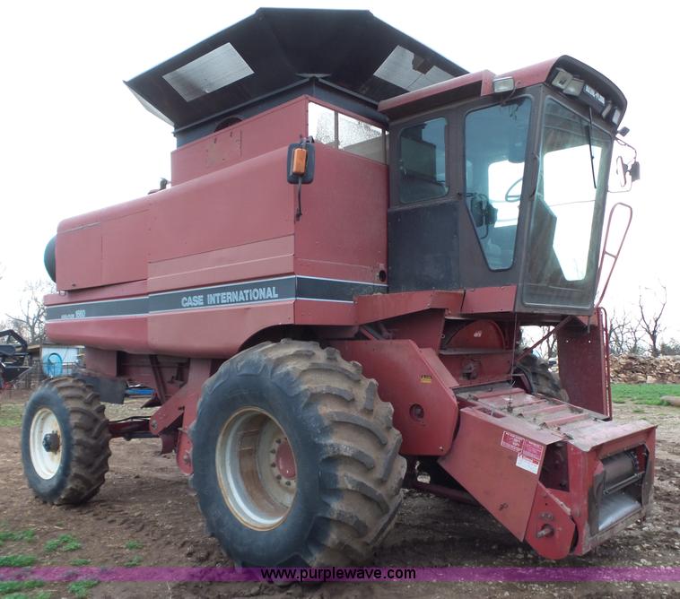 image for item L6272 1992 Case IH 1660 RWA combine