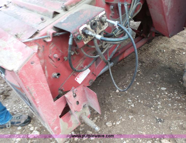 image for item L6272 1992 Case IH 1660 RWA combine