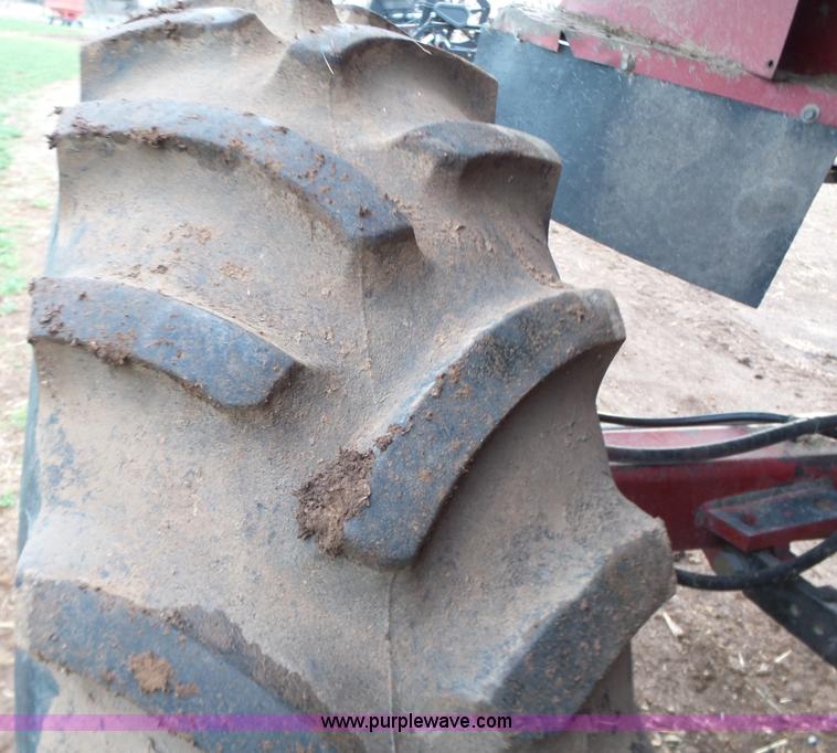 image for item L6272 1992 Case IH 1660 RWA combine