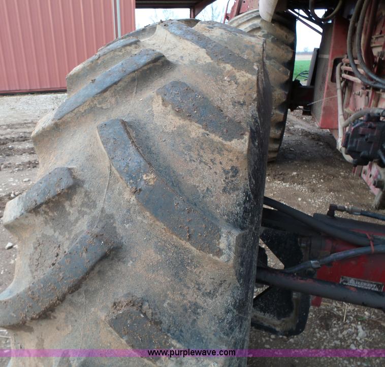 image for item L6272 1992 Case IH 1660 RWA combine