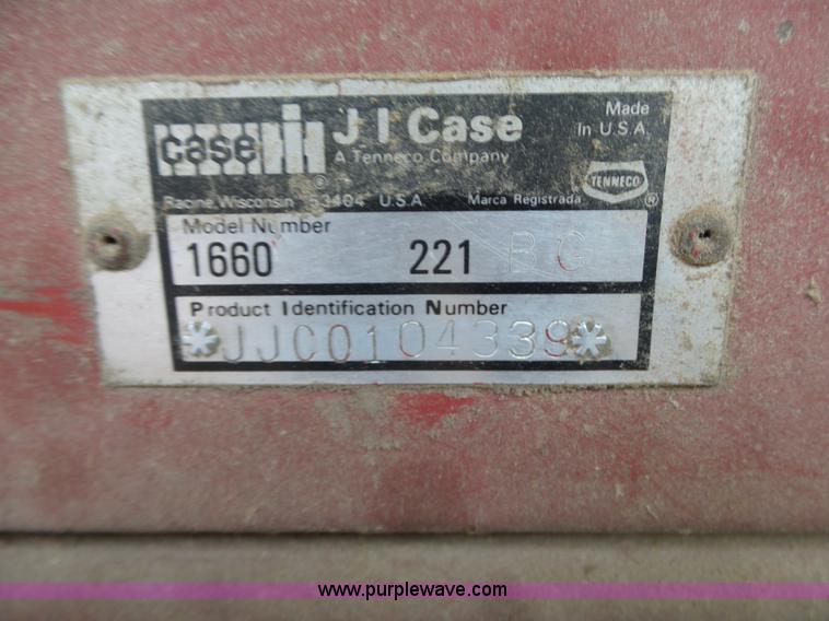 image for item L6272 1992 Case IH 1660 RWA combine