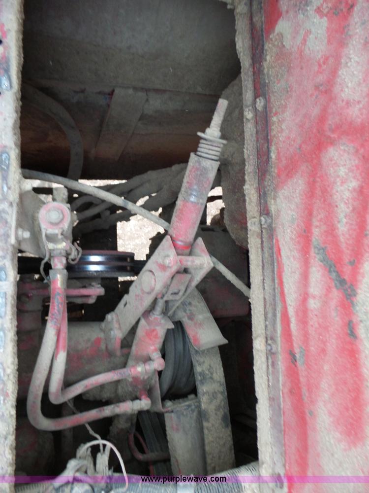 image for item L6272 1992 Case IH 1660 RWA combine