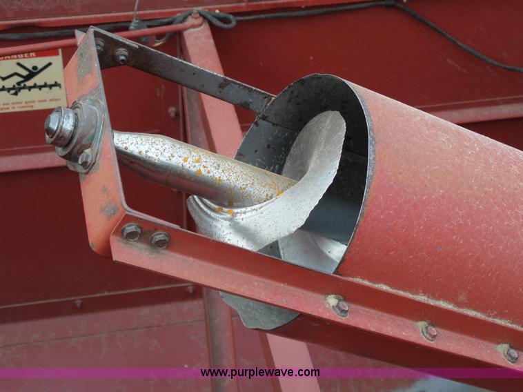 image for item L6272 1992 Case IH 1660 RWA combine