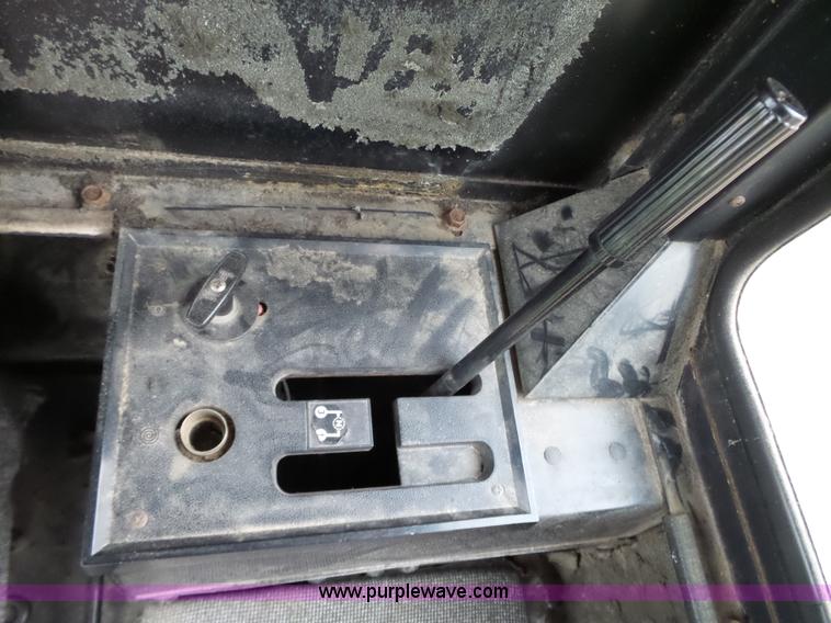 image for item L6272 1992 Case IH 1660 RWA combine