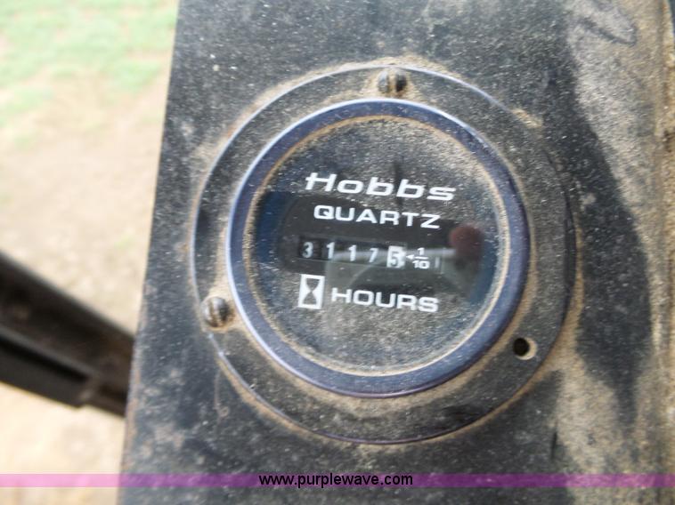 image for item L6272 1992 Case IH 1660 RWA combine