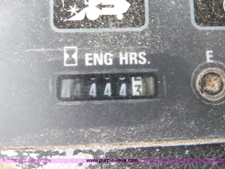 image for item L6272 1992 Case IH 1660 RWA combine