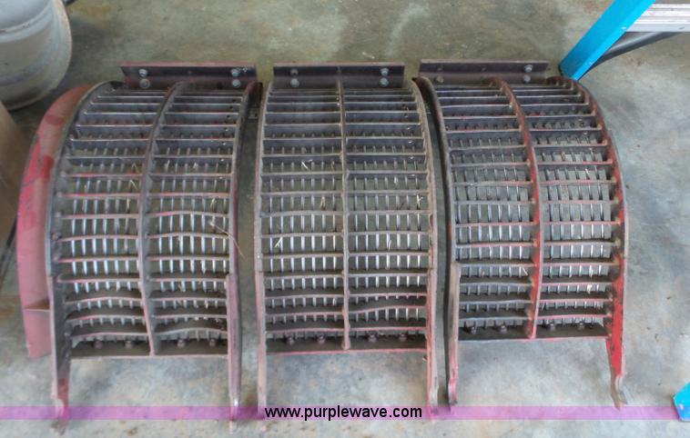 image for item L6272 1992 Case IH 1660 RWA combine