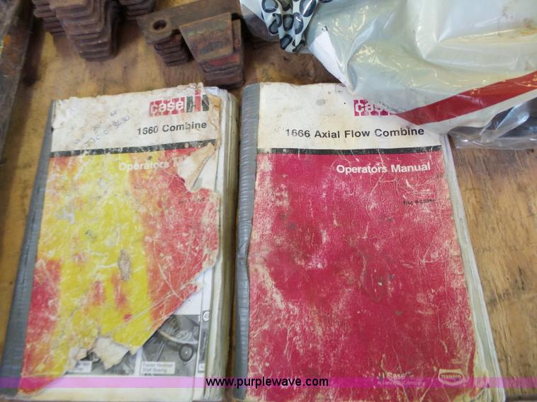 image for item L6272 1992 Case IH 1660 RWA combine