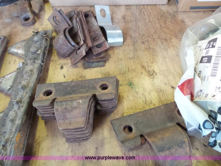 image for item L6272 1992 Case IH 1660 RWA combine