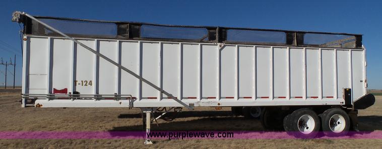 image for item L6500 2008 Versa chain/slat bottom silage trailer