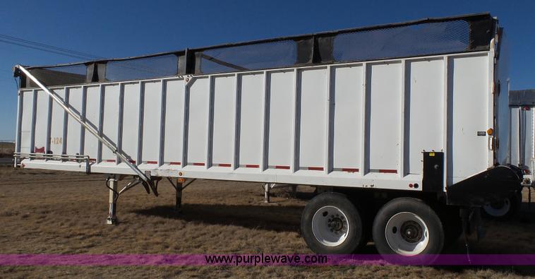 image for item L6500 2008 Versa chain/slat bottom silage trailer